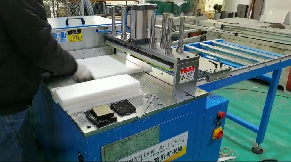 一款非常適合切割塑料PVC的型材切割機(jī)，滿足用戶需求
